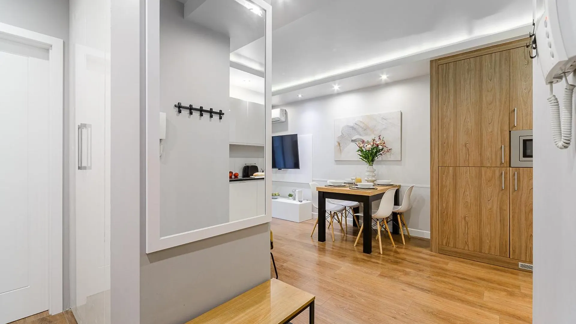 Wronia Oxygen P&O Accommodation Warsaw Apartment