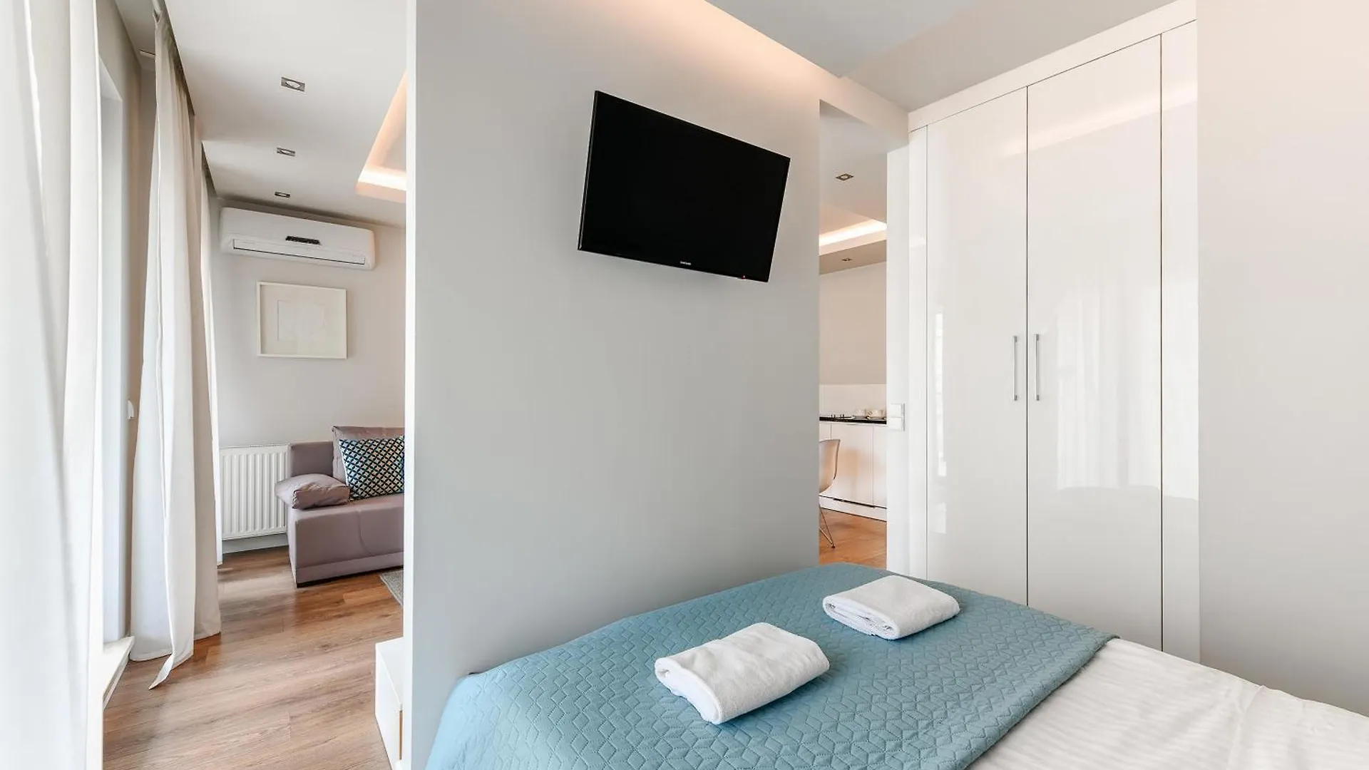 Wronia Oxygen P&O Accommodation Warsaw 0*,  Poland
